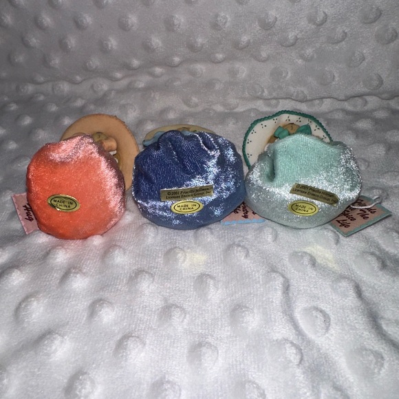 Cherished Teddies Vintage Spring Bonnet Friends - Picture 4 of 5